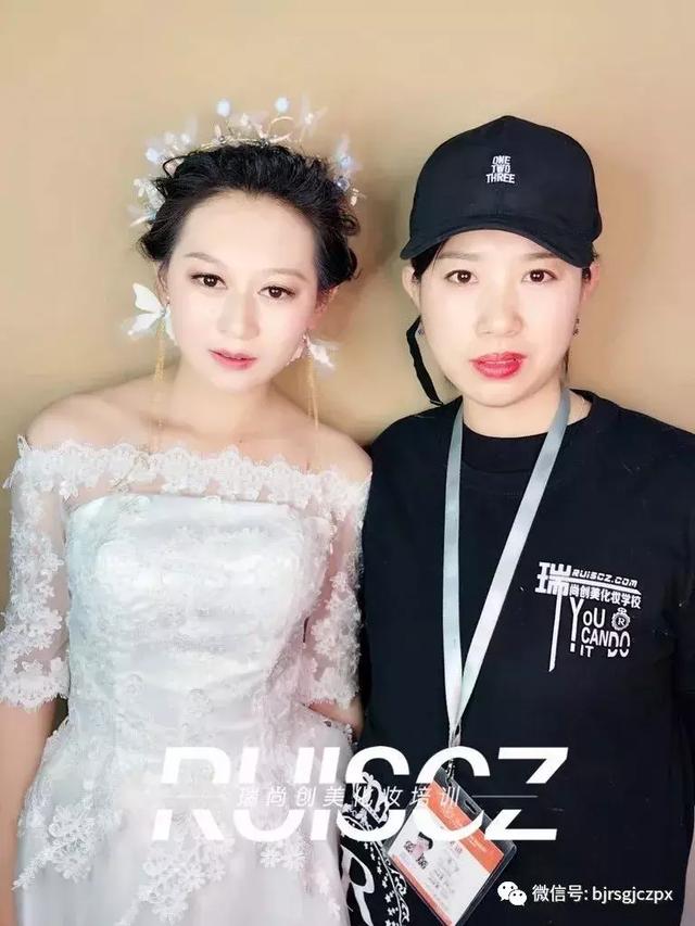 學員月考作品欣賞:不同風格的新娘造型
