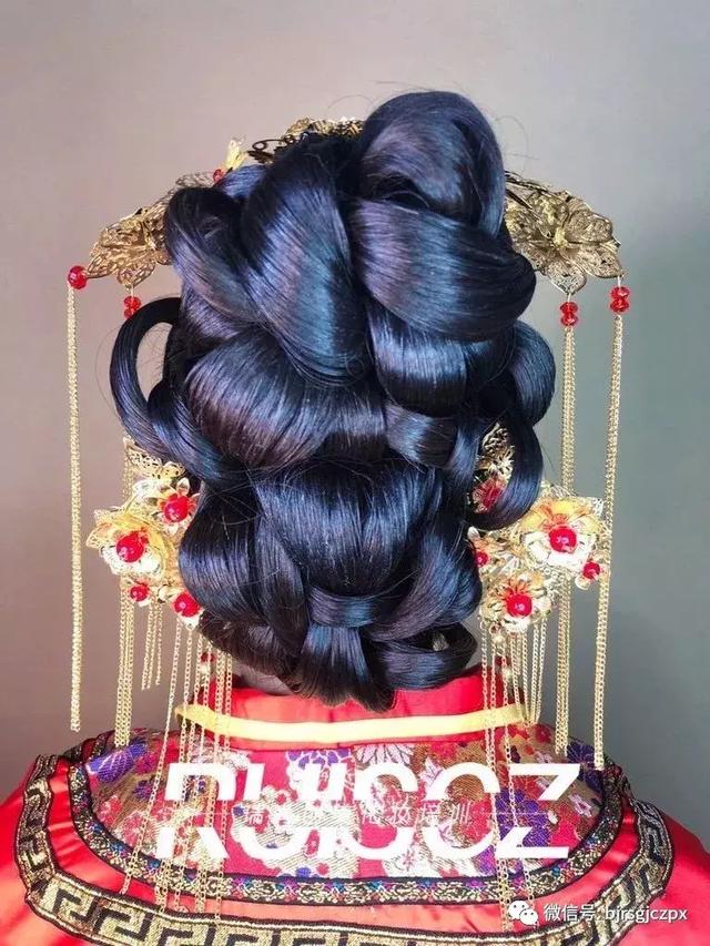 學員月考作品欣賞:不同風格的新娘造型