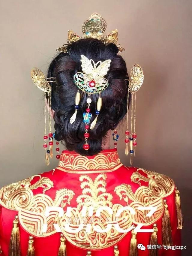 學員月考作品欣賞:不同風格的新娘造型