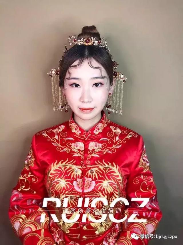 學員月考作品欣賞:不同風格的新娘造型