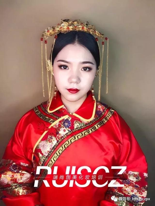 學員月考作品欣賞:不同風格的新娘造型