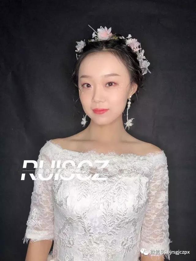 學(xué)員月考｜基礎(chǔ)班新娘造型，不同的靈感不同的詮釋！