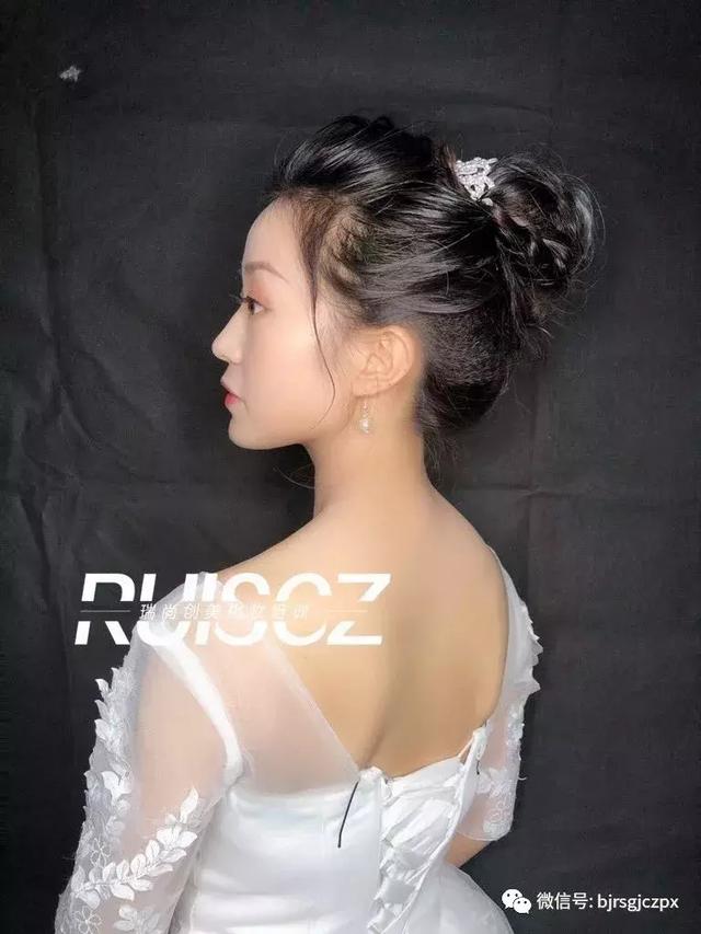 學(xué)員月考｜基礎(chǔ)班新娘造型，不同的靈感不同的詮釋！