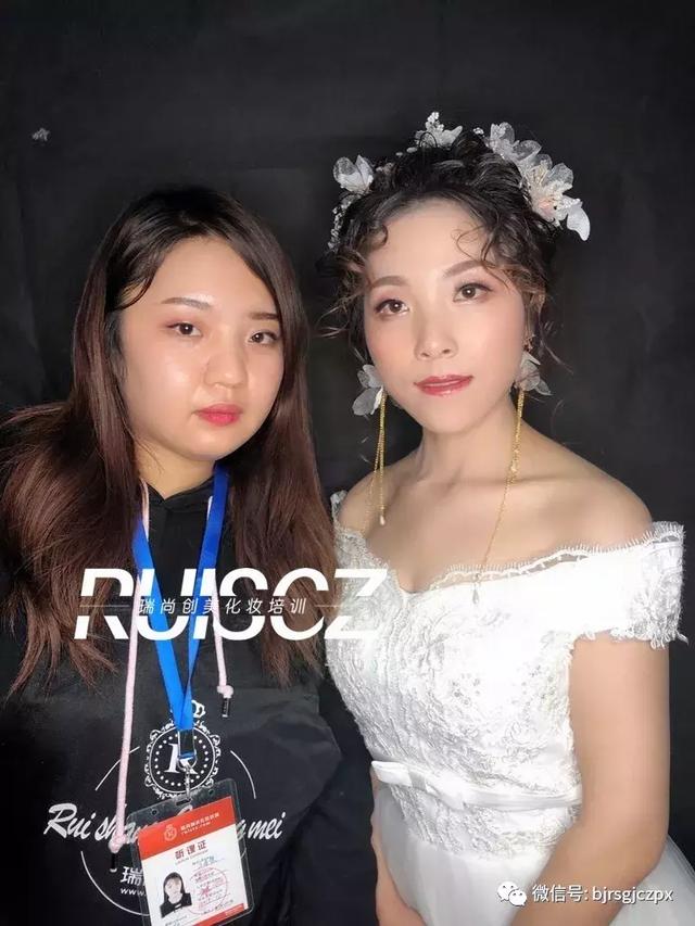 學(xué)員月考｜基礎(chǔ)班新娘造型，不同的靈感不同的詮釋！