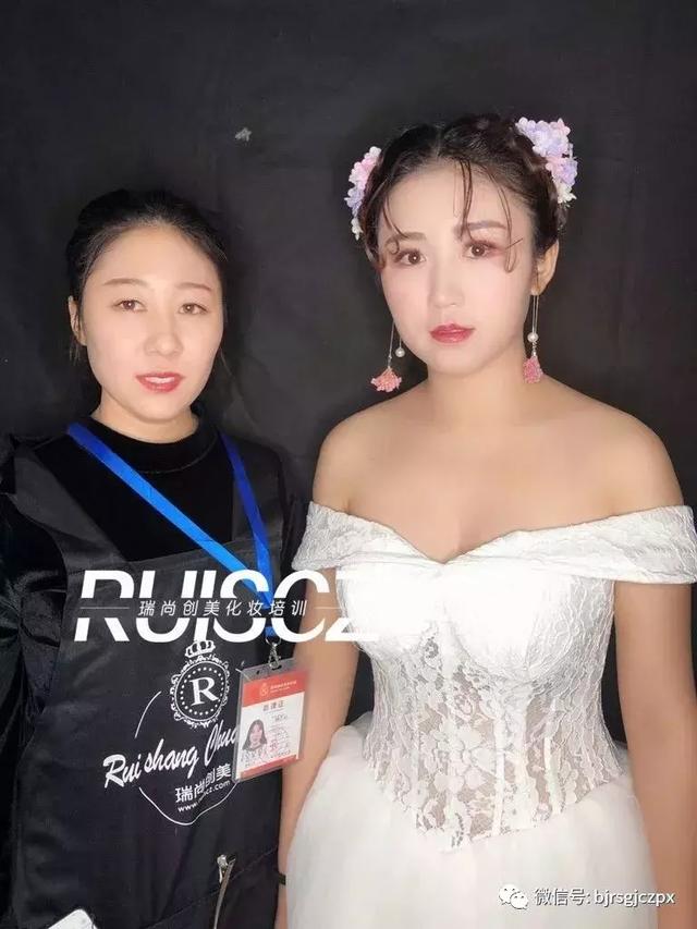 學(xué)員月考｜基礎(chǔ)班新娘造型，不同的靈感不同的詮釋！