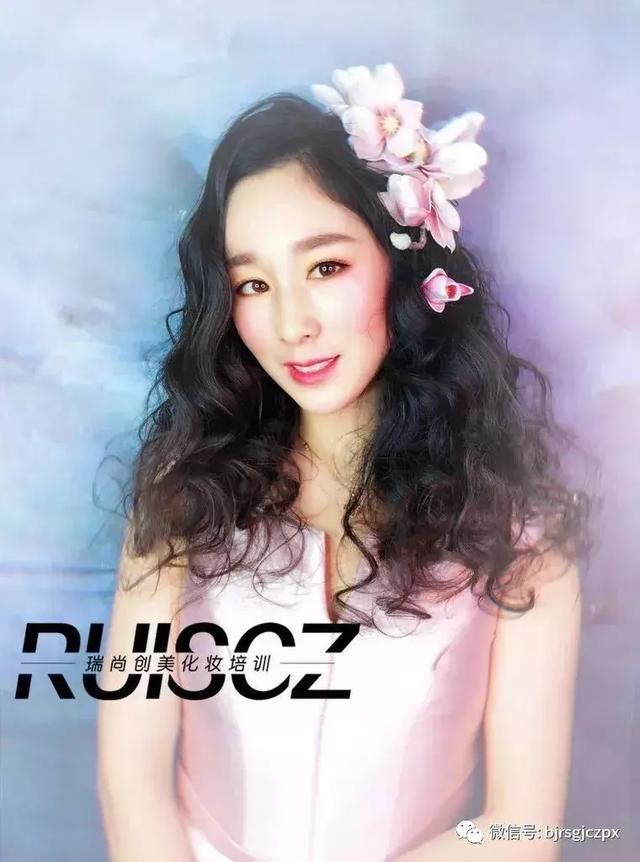 充滿高級感的外景新娘，秋冬外拍正適用！