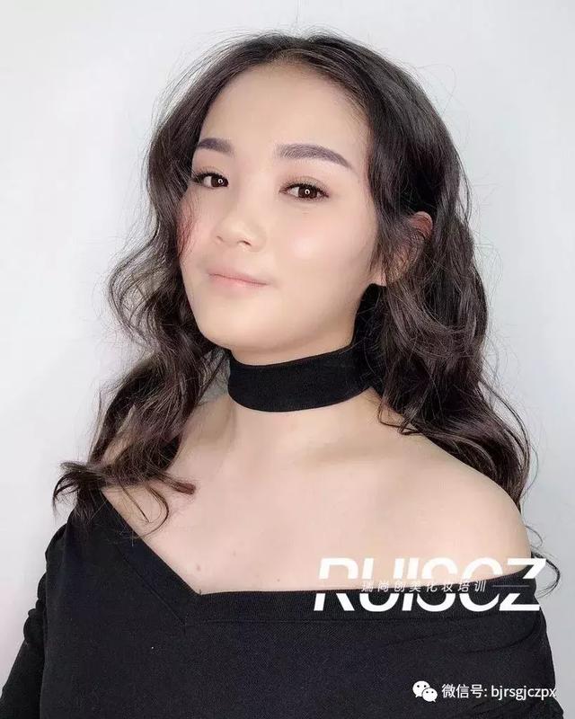 影樓妝｜零妝感妝面，秋冬裸妝的重點(diǎn)在這里！