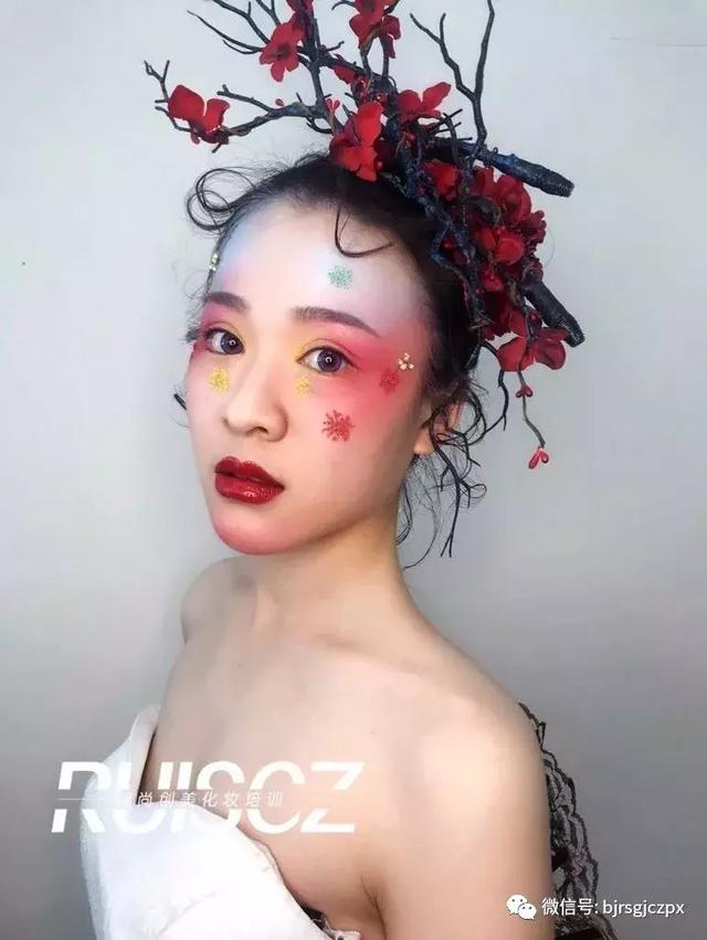 高段位水彩新娘，玩色達(dá)人的拿手好戲！