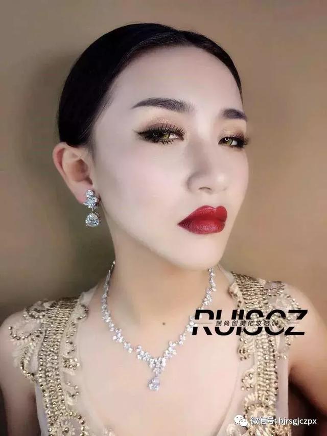造型指南｜年會(huì)、紅毯、頒獎(jiǎng)禮，造型還能這么玩？