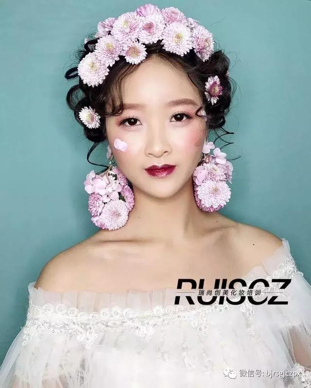 經(jīng)典的鮮花新娘，居然也有N種打開方式！