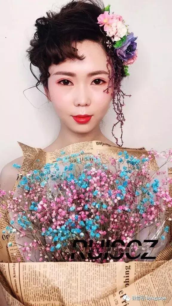 經(jīng)典的鮮花新娘，居然也有N種打開方式！