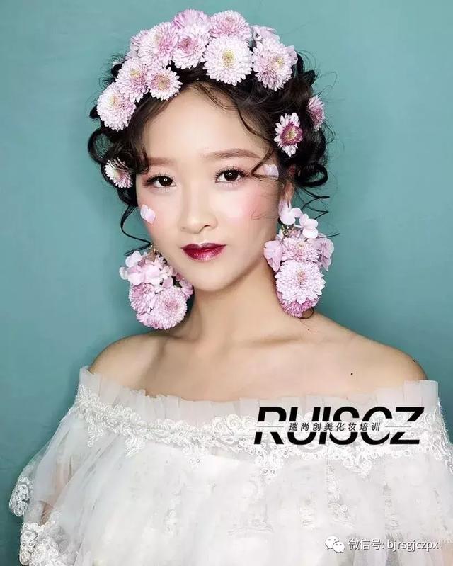 經(jīng)典的鮮花新娘，居然也有N種打開方式！