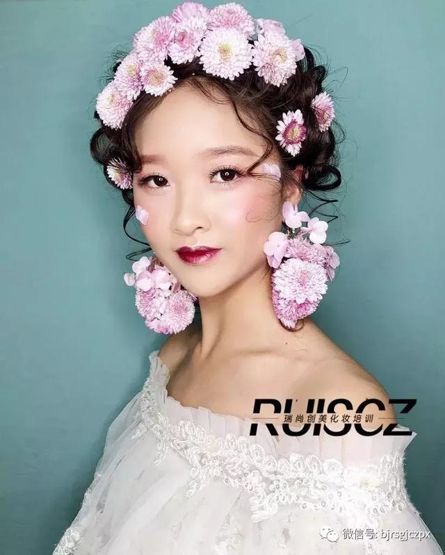 經(jīng)典的鮮花新娘，居然也有N種打開方式！