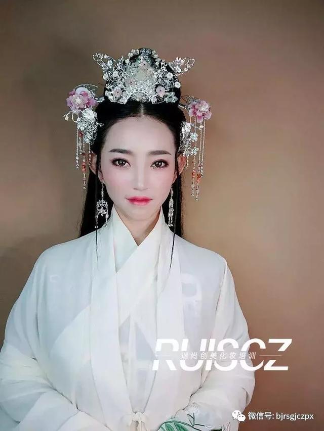超難駕馭的漢朝造型，精致的妝發(fā)劃重點！