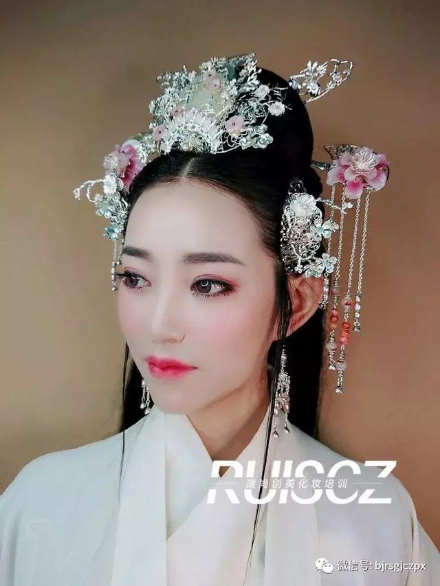 超難駕馭的漢朝造型，精致的妝發(fā)劃重點！