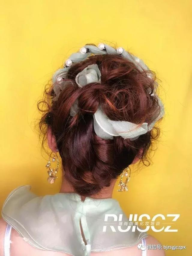 今日開課 | 春夏概念妝，玩轉(zhuǎn)色彩美學(xué)