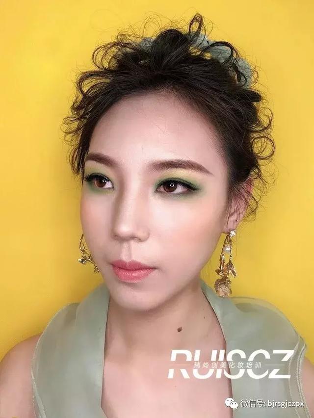 今日開課 | 春夏概念妝，玩轉(zhuǎn)色彩美學(xué)