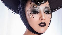 女人如何學(xué)彩妝？怎么才能成為彩妝師？