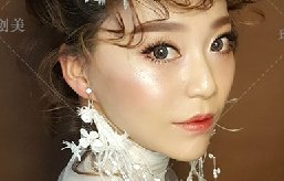 初中畢業(yè)學(xué)化妝好找工作嗎？化妝工作要求學(xué)歷嗎？