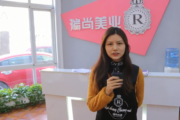 學(xué)生回憶點(diǎn)滴，感謝李倩老師