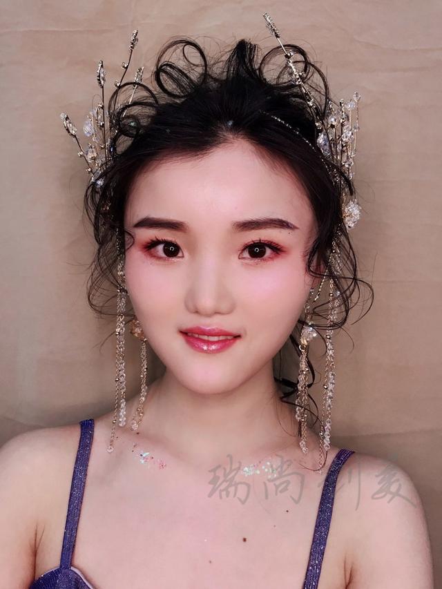 化妝師「入坑」指南！零基礎(chǔ)學(xué)化妝兩個月成果展示