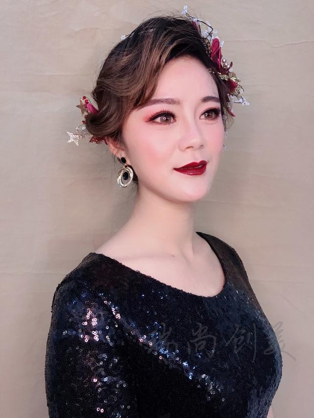 化妝師「入坑」指南！零基礎(chǔ)學(xué)化妝兩個月成果展示