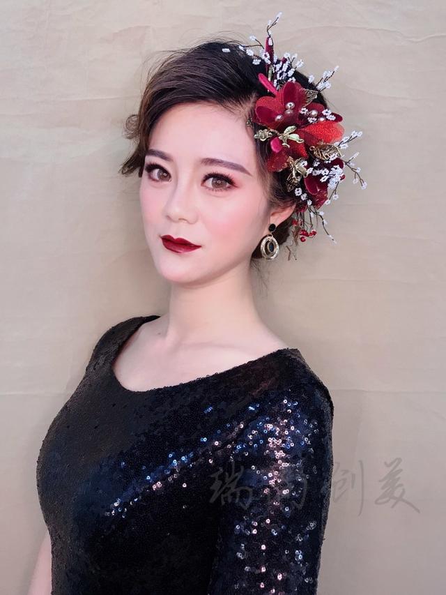 化妝師「入坑」指南！零基礎(chǔ)學(xué)化妝兩個月成果展示