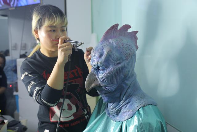 拒絕5毛特效！零距離感受特效化妝的魅力