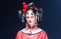 女生高中畢業(yè)后學(xué)化妝好不好?前途怎么樣？