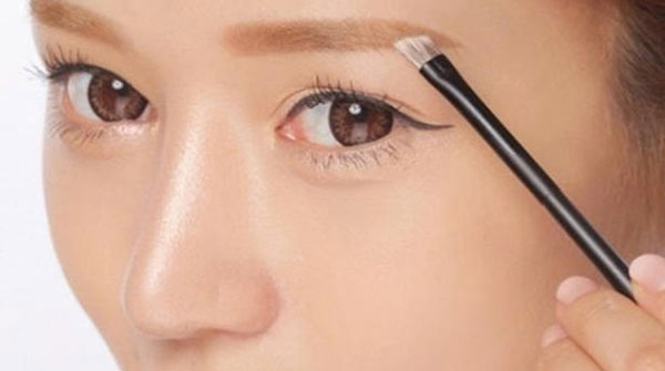 為什么自己化妝不好看？學(xué)會這幾招怎么畫都好看