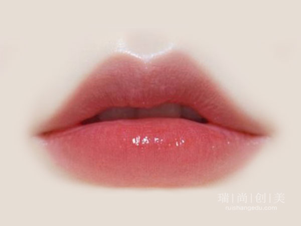 素顏妝容如何打造？三步輕松搞定