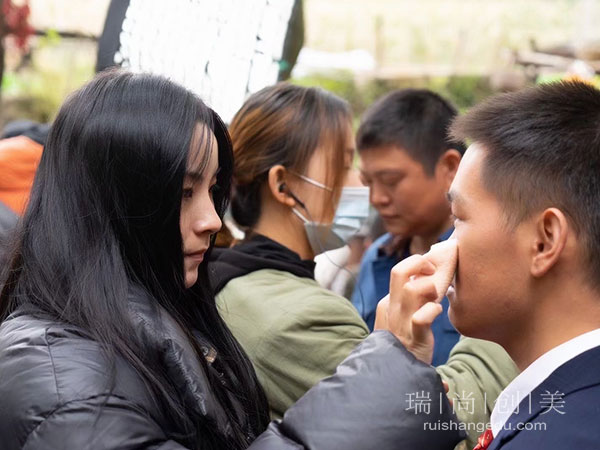 學(xué)歷不高，學(xué)化妝能拿多少薪資？