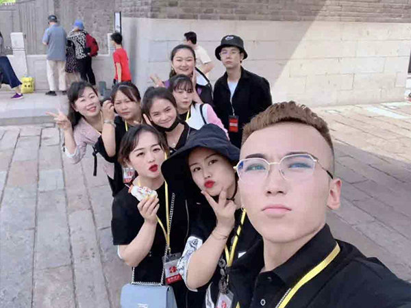 在化妝培訓(xùn)學(xué)校沒畢業(yè)就喜提offer，從此就業(yè)不碰壁